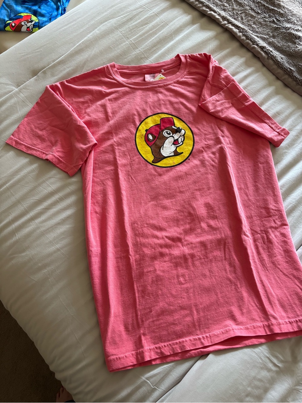 Buc-ees Women’s Short Sleeve T-shirt • Size Large